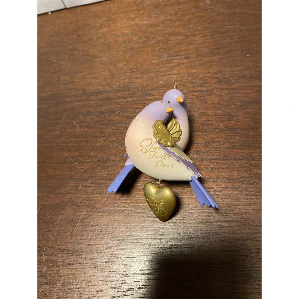 2012 Hallmark Keepsake Ornament Two Turtle Doves 2nd in Series‎ W Box